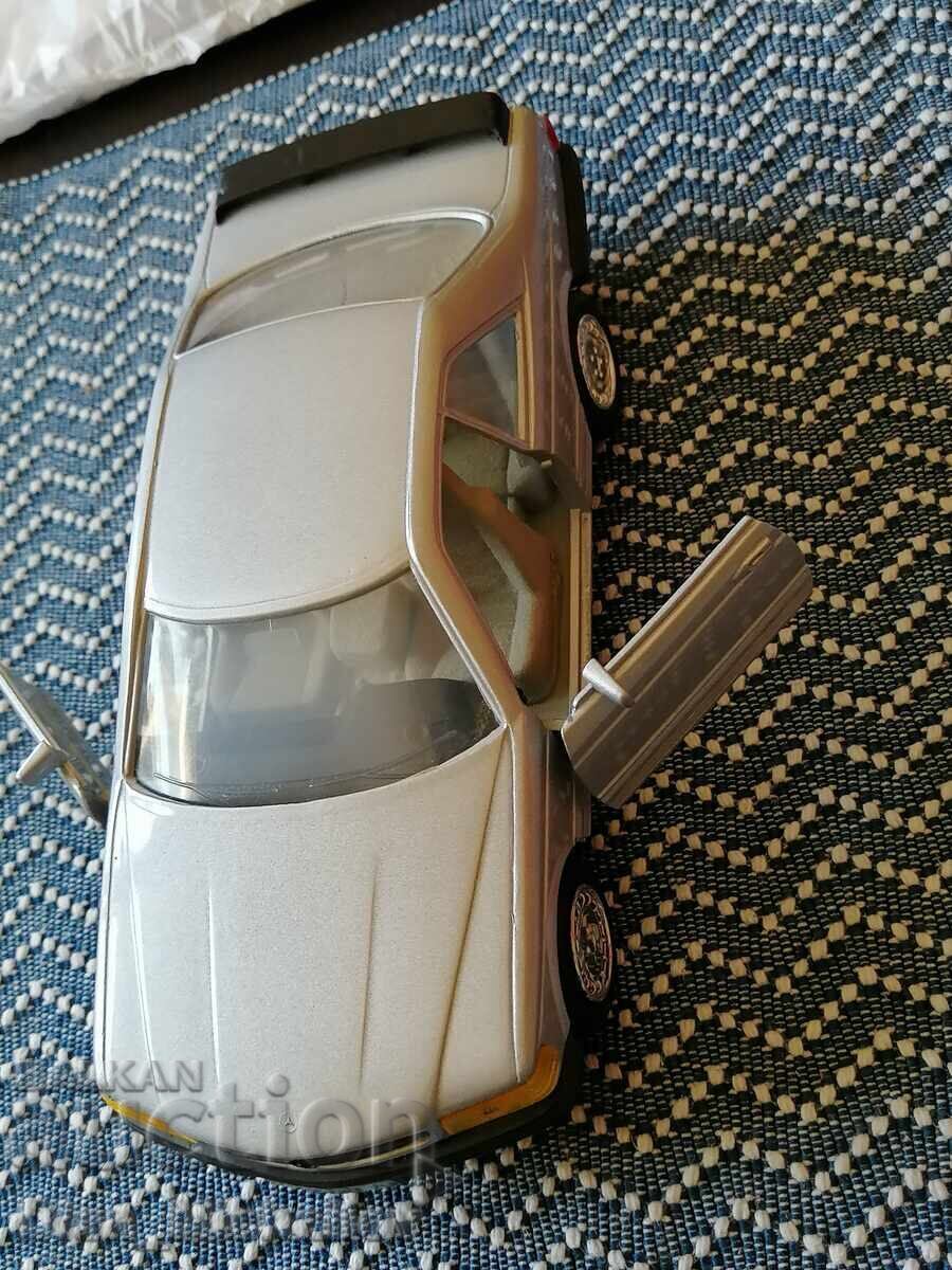 Delivery of Mercedes S500 Car 1/24 Delivery of Mercedes S500 Car 1/24