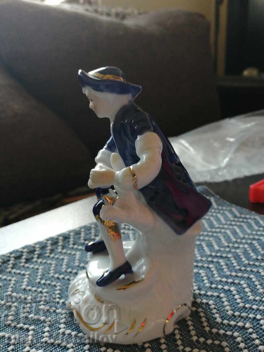 Δημοπρασία Δύο Πορσελάνινες φιγούρες