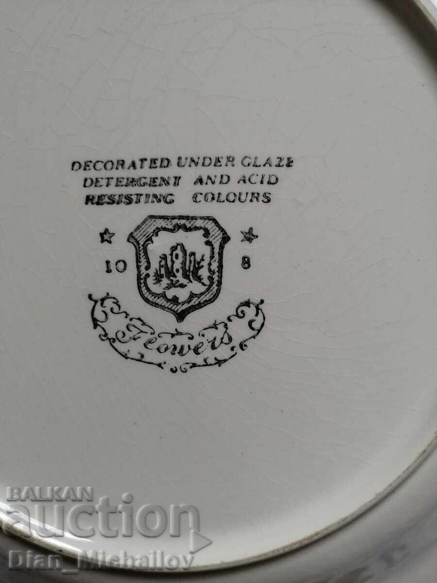 Auction  English porcelain plate