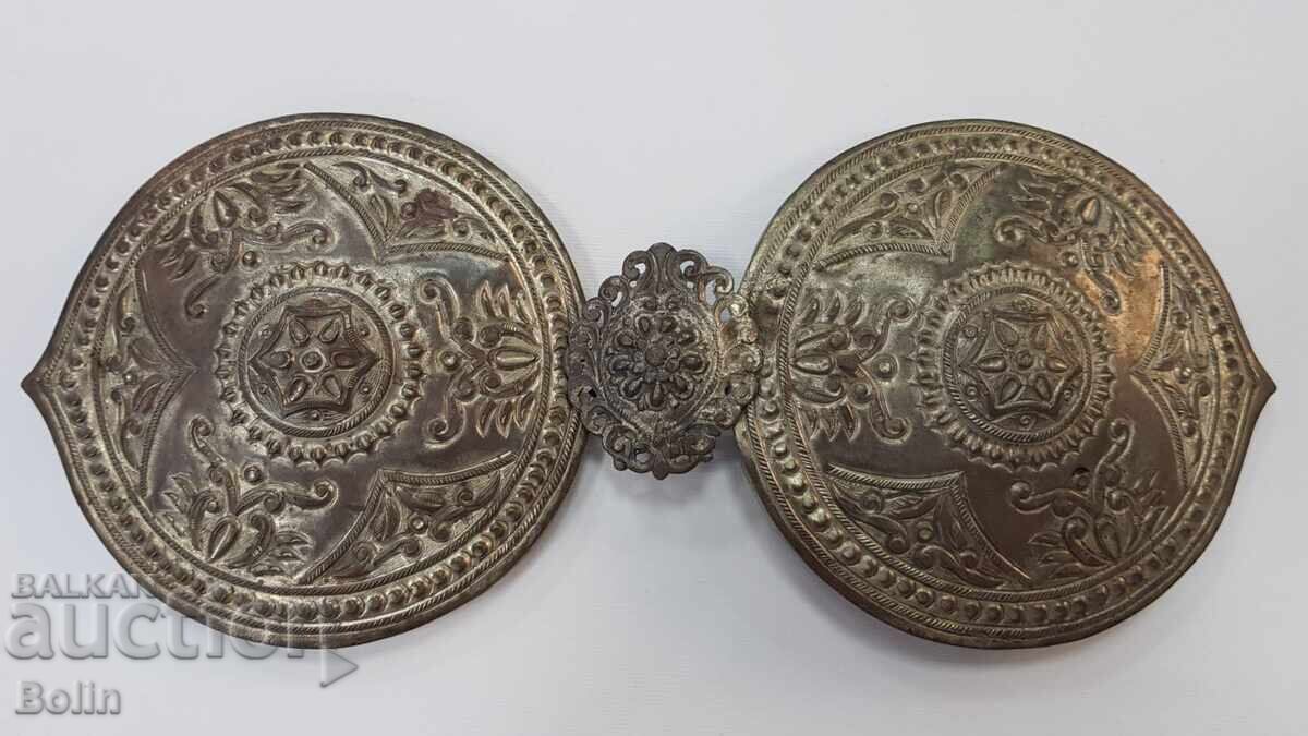 Collectible wrought Revival-era buckle, buckles 27 cm