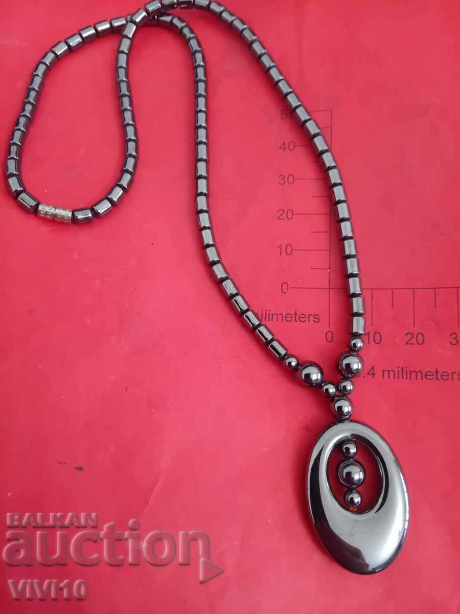 Старинно колие с хематит