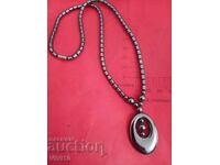 Colier vechi cu hematit
