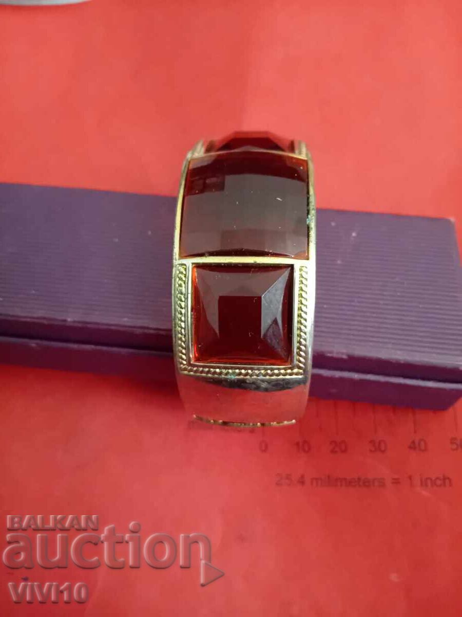 Αρχαίο βραχιόλι με πέτρες με τιμή 30.00 BGN | € 15.34