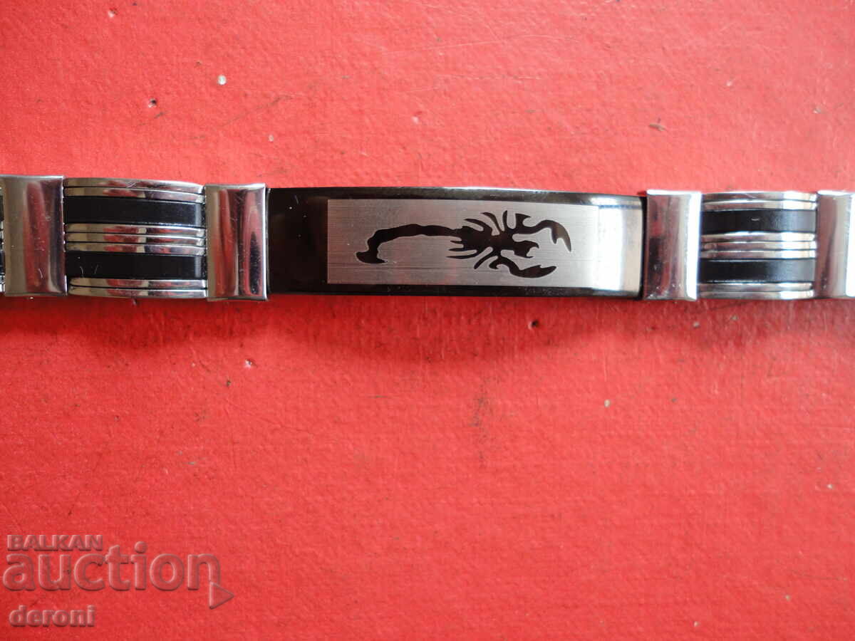 Доставка на Невероятна гривна медицинска стомана Скорпион с емайл