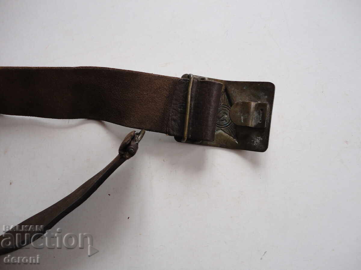 Παράδοση Ρωσική στρατιωτική ζώνη με χάλκινη αγκράφα