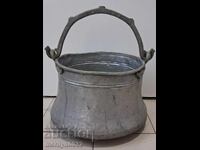 Χάλκινος λέβητας από κονσέρβες χαλκού