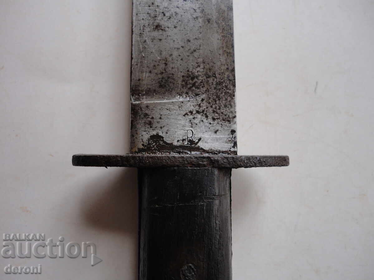 Аукцион Щурмови армейски нож Окопна кама