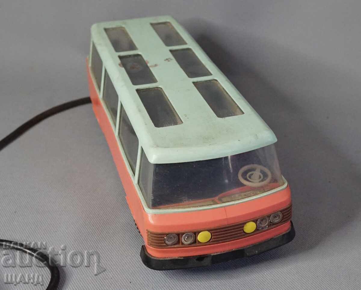 Παράδοση Παλιό Πολωνικό πλαστικό παιχνίδι μοντέλο λεωφορείου με μπαταρίες