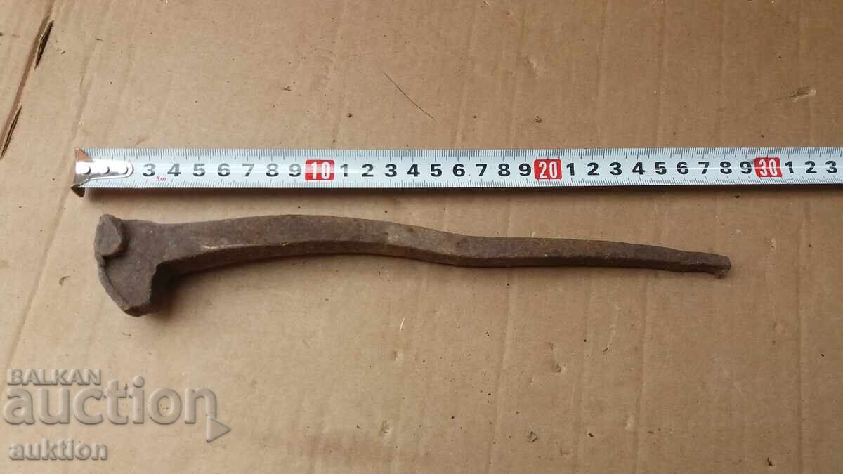 Σφυρήλατο Αναγεννησιακό Καρφί, Καρφί Σιδηροδρομικών Γραμμών