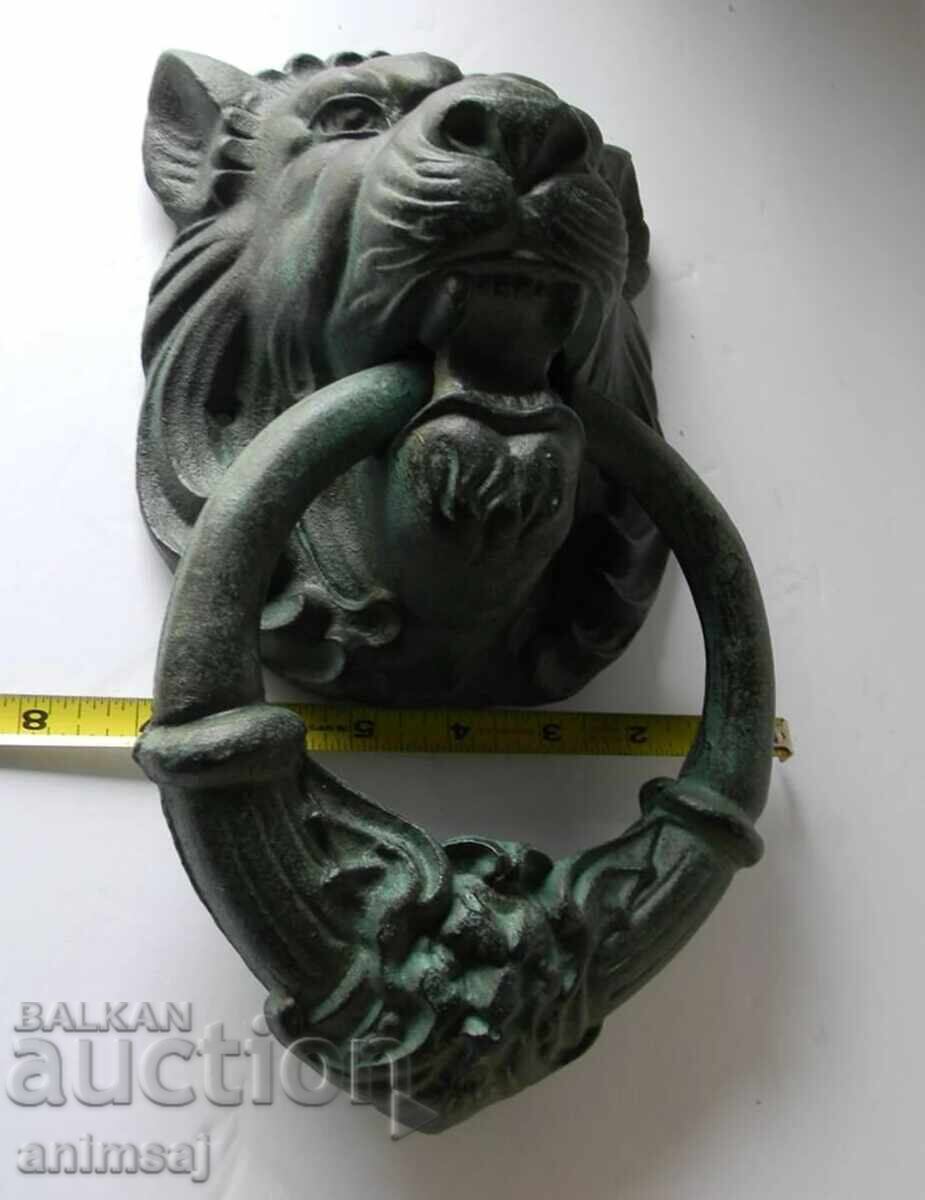 2 τεμάχια κεφαλές λιονταριών, χτυπητήρια για πόρτα με τιμή 590.00 BGN | € 301.66 2 τεμάχια κεφαλές λιονταριών, χτυπητήρια για πόρτα με τιμή 590.00 BGN | € 301.66