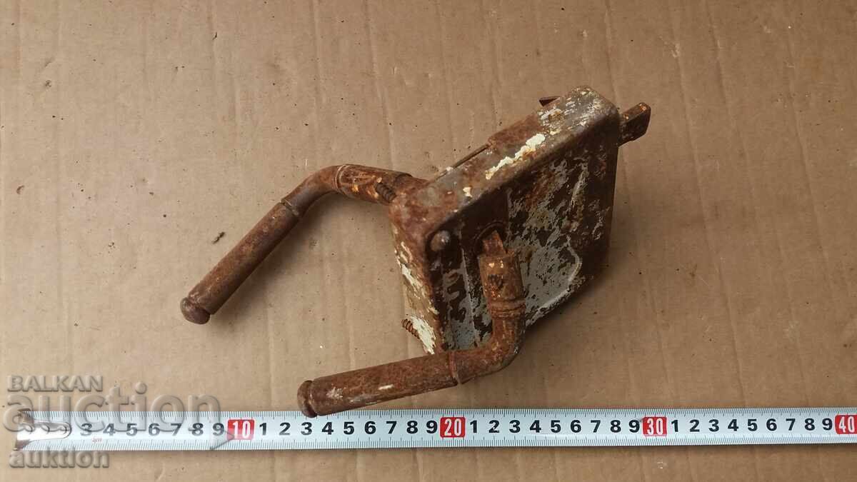 Παράδοση Σφυρήλατη Αναγεννησιακή Λαβή