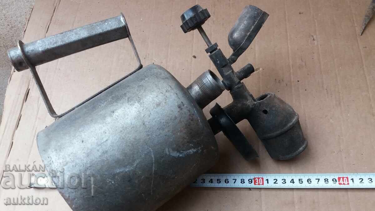 Δημοπρασία ΠΑΛΙΟ ΠΛΥΝΤΗΡΙΟ ΒΕΝΖΙΝΗΣ, ΚΑΥΣΤΗΡΑΣ