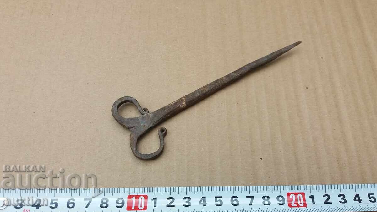 Awl RENAȘTEREA FORJATĂ, UNALĂ - SARASCHI - 6 Awl RENAȘTEREA FORJATĂ, UNALĂ - SARASCHI - 6