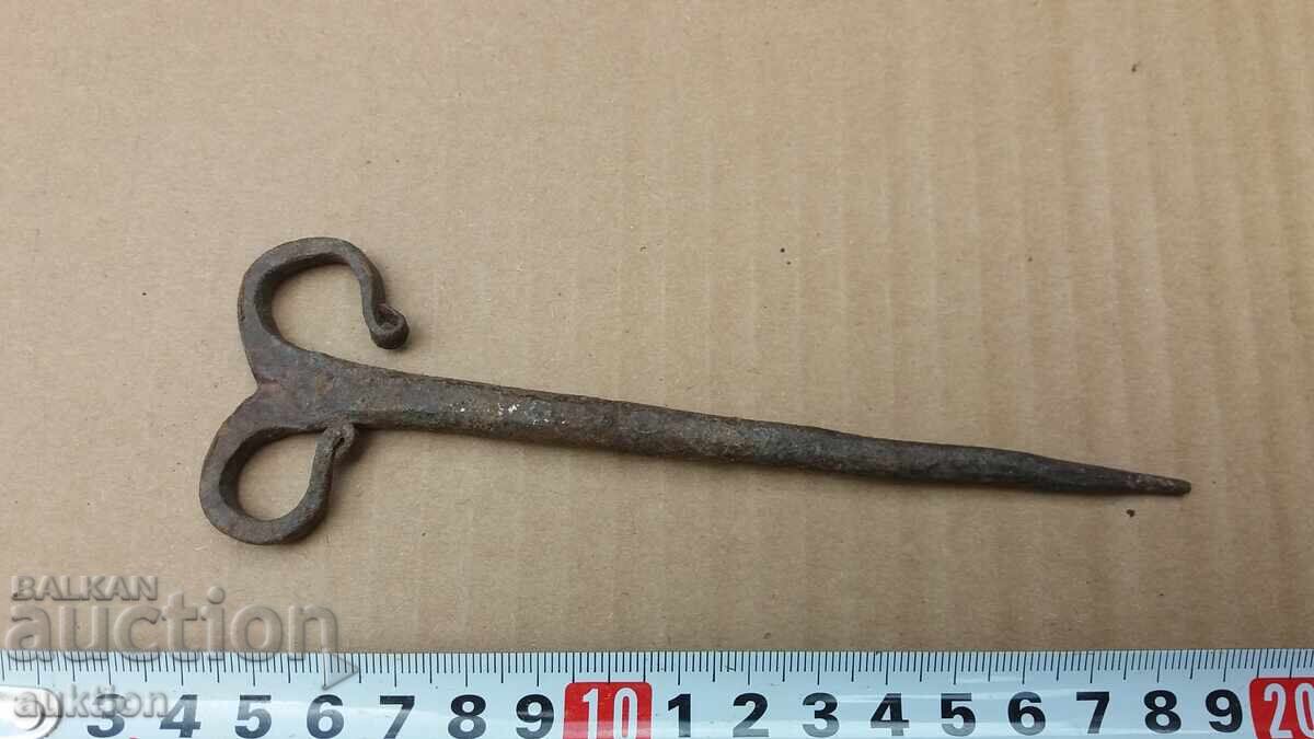 Awl RENAȘTEREA FORJATĂ, UNALĂ - SARASCHI Awl RENAȘTEREA FORJATĂ, UNALĂ - SARASCHI