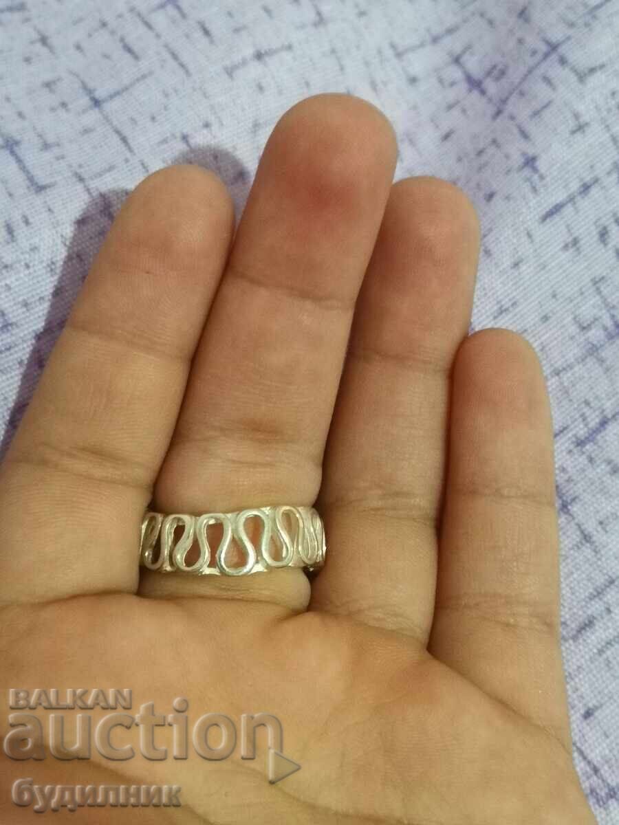 Silver ring. 16.8mm. I'm listing over 100 auctions. Take a look