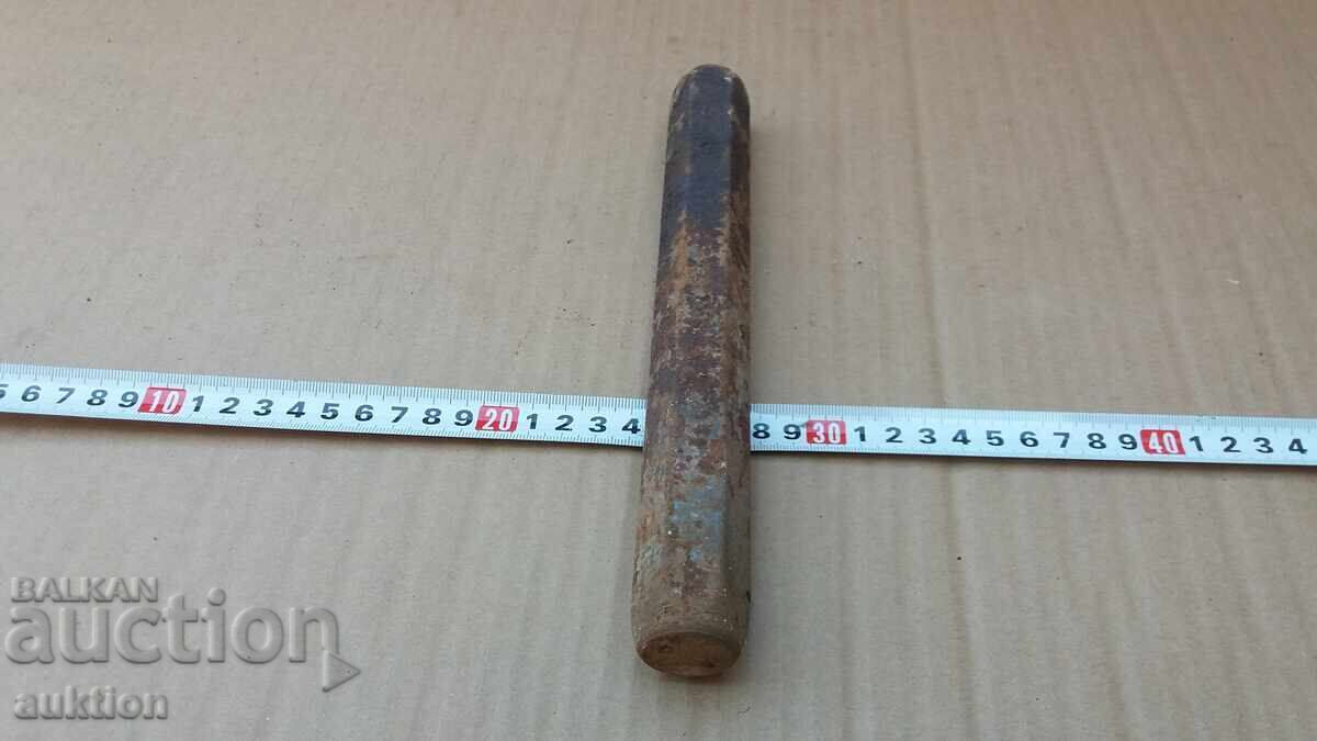 Доставка на огромен шестограм