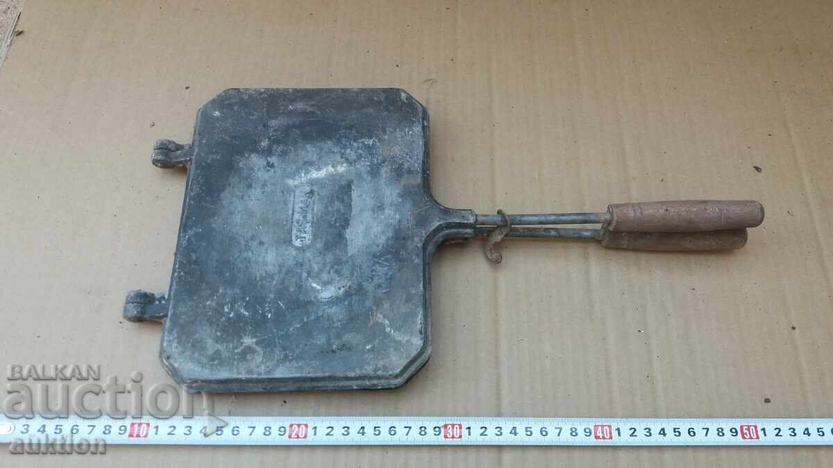 ΠΑΛΙΟ ΣΟΣΙΑΛΙΣΤΙΚΟ ΚΑΛΟΥΠΙ ΓΙΑ ΓΛΥΚΑ