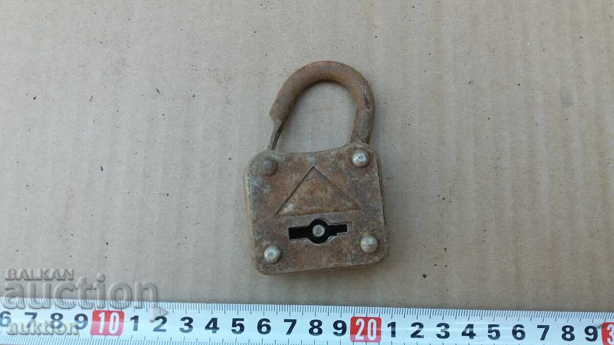 LACAT VECHI LACAT VECHI