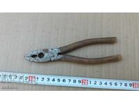 STAR CARPEDEN, CLEȘTI