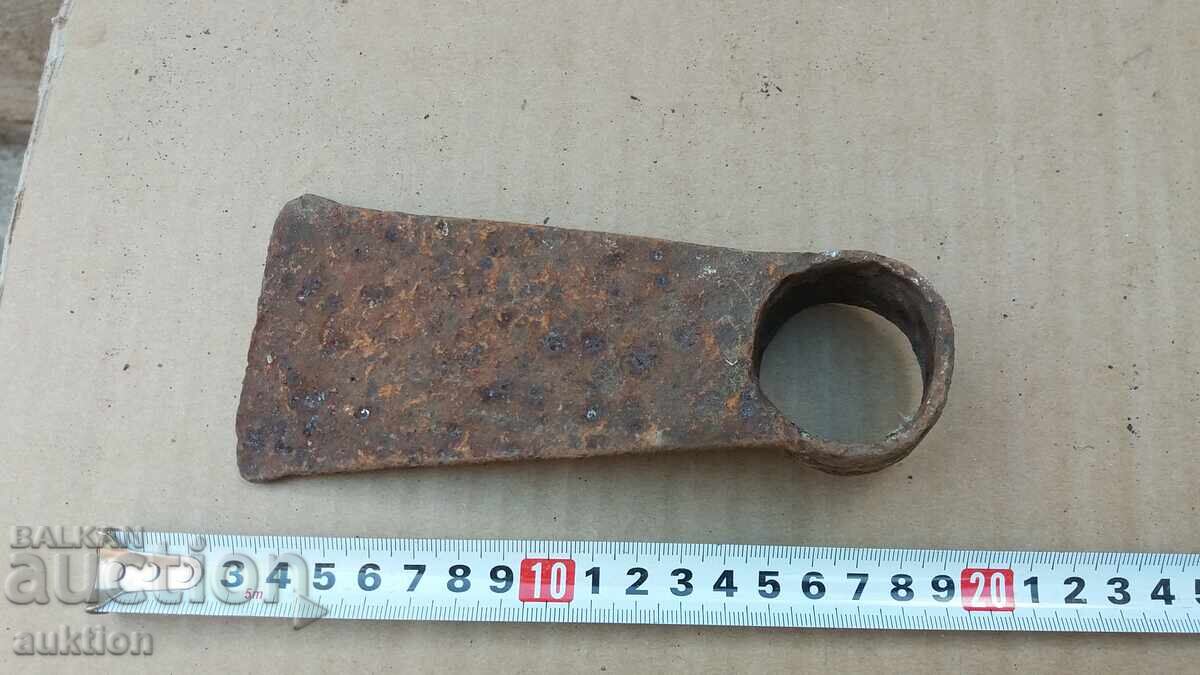 ΜΙΑ ΠΑΛΙΑ ΤΣΑΠΑΝΗ με τιμή 2.99 BGN | € 1.53