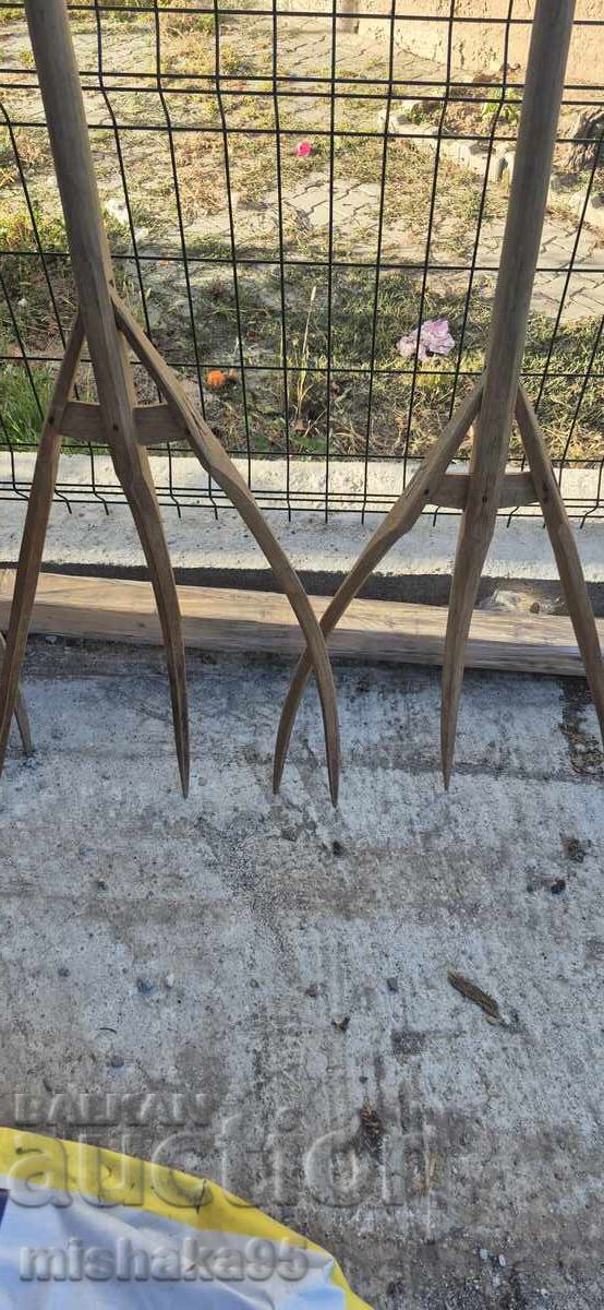 Wooden Villas 3 pcs with price 50.00 BGN | € 25.56