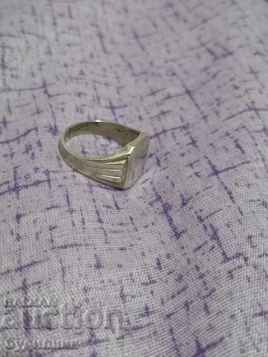 Аукцион Сребърен пръстен. 16,8мм. Пускам над 100 Аукциона. Разгледай Аукцион Сребърен пръстен. 16,8мм. Пускам над 100 Аукциона. Разгледай