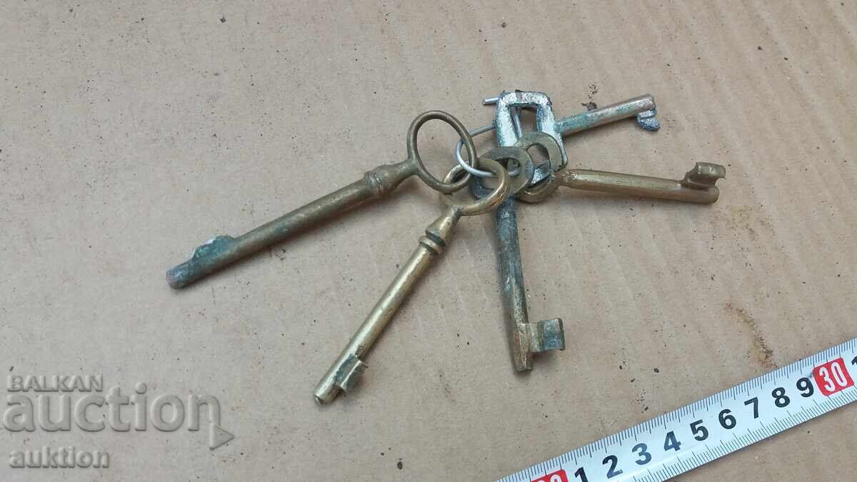 Παρτίδα τριών παλαιών κλειδιών - Αναγέννηση Παρτίδα τριών παλαιών κλειδιών - Αναγέννηση