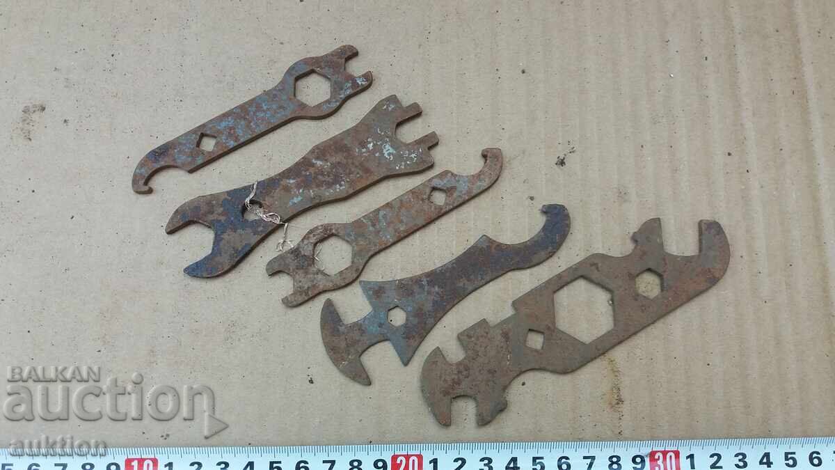 LOT CHEI DE LA BICICLETĂ VECHE - SET