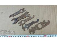 LOT CHEI DE LA BICICLETĂ VECHE - SET