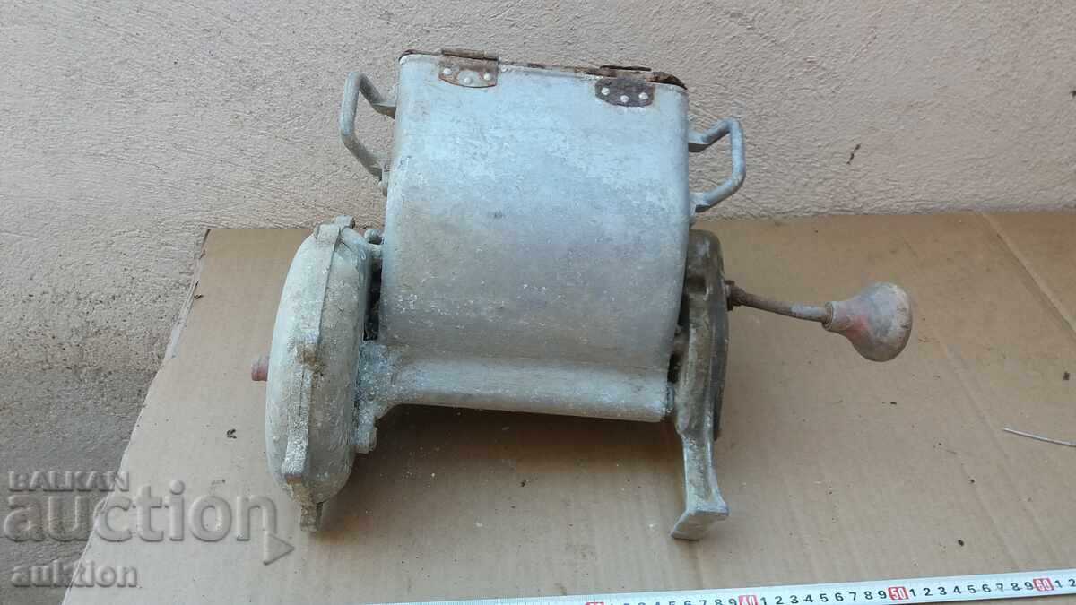 OLD ITALIAN SULFUR SPRAYER FOR VINEYARDS - 6 OLD ITALIAN SULFUR SPRAYER FOR VINEYARDS - 6