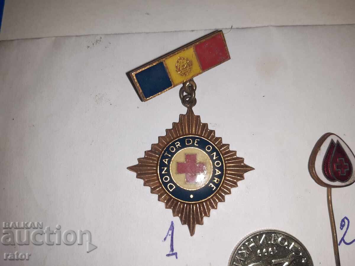 Old Red Cross Badges, BLOOD DONOR, etc., badge with price 14.00 BGN | € 7.16
