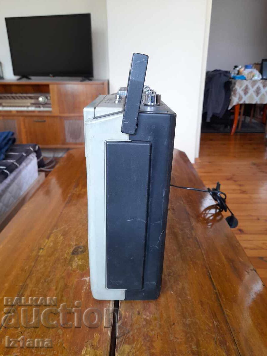 Παράδοση Παλιό κασετόφωνο Vesna 207