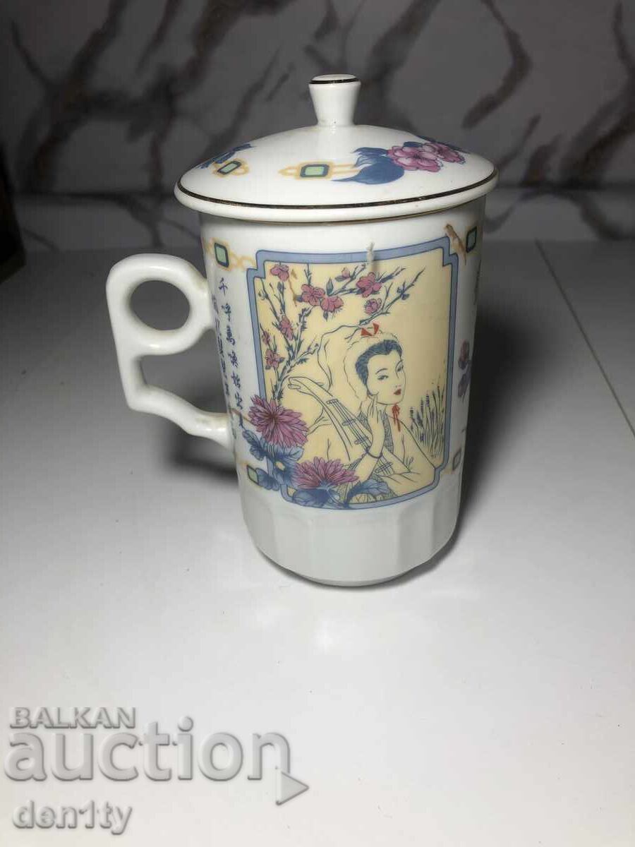 азиатска чаша, произведена в Тайван, Татумг