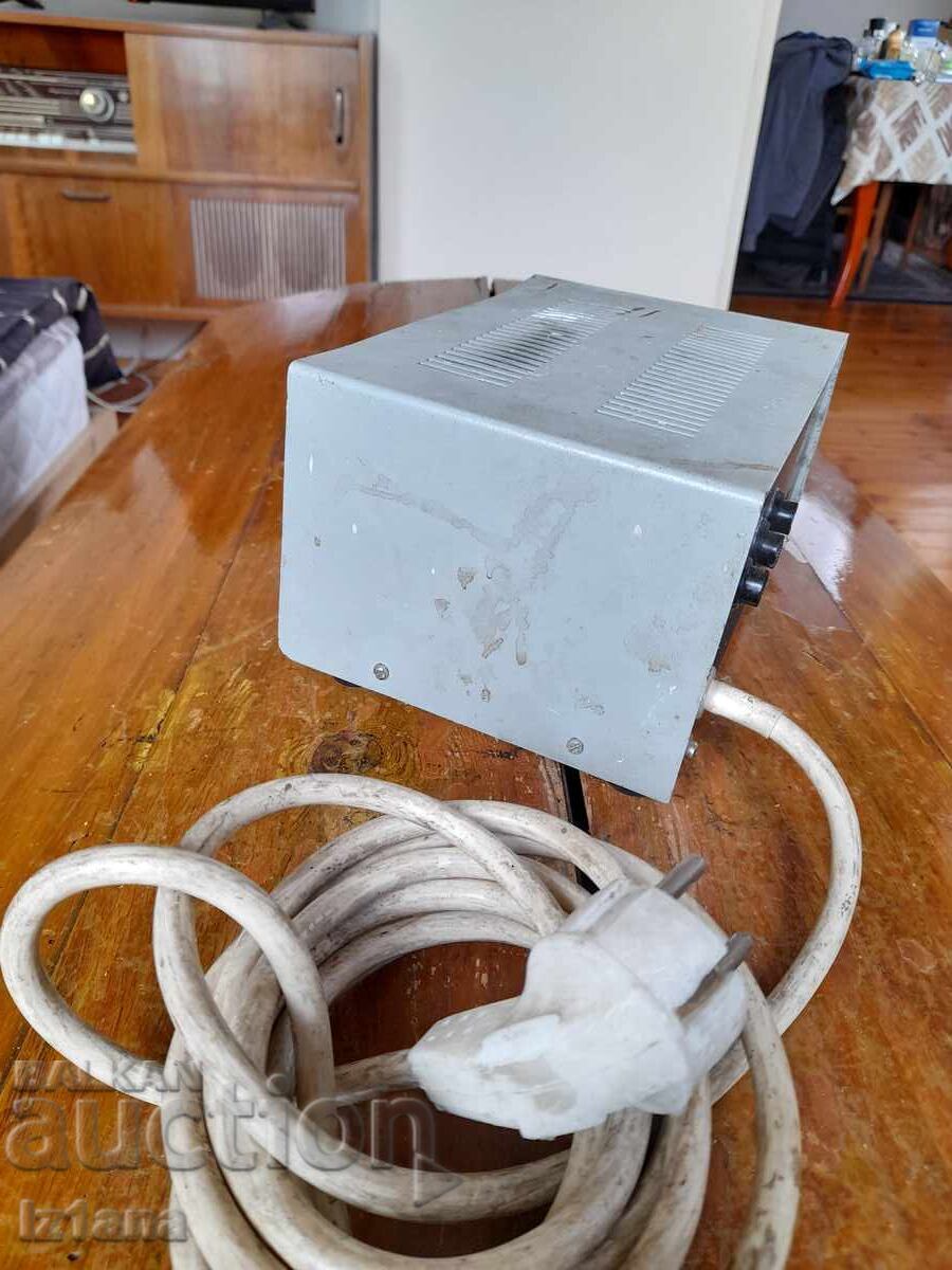 Încărcător de baterie vechi - 5