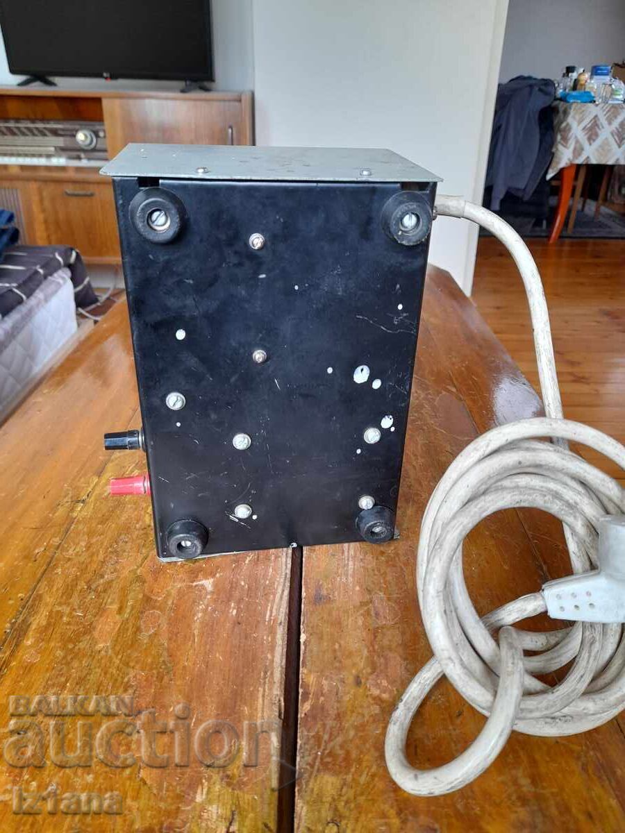 Încărcător de baterie vechi - 6