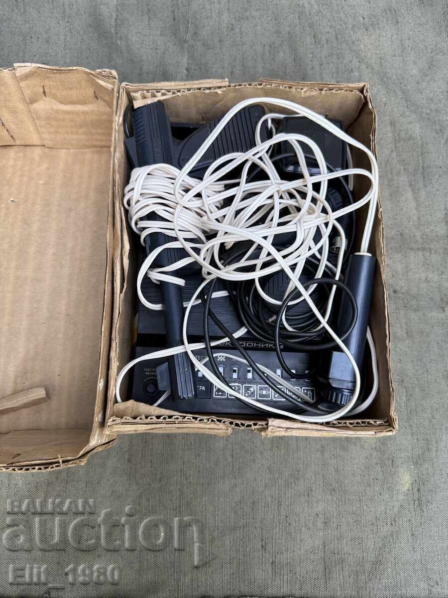 Russian Television Game with price 160.00 BGN | € 81.81