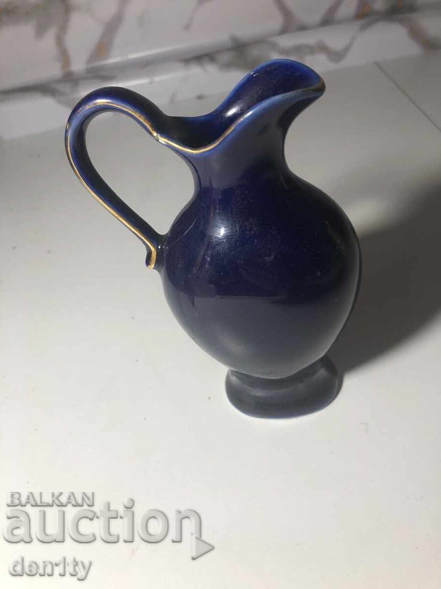 Аукцион кобалтово синя малка кана с камея