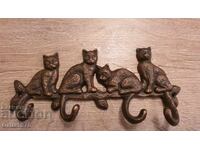 Cârlig de umeraș din fontă – 4 Pisici