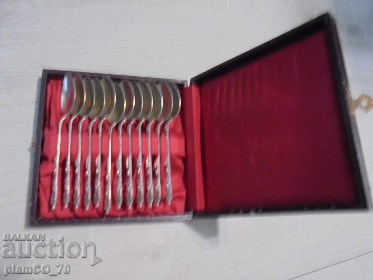 №*8225 Комплект от 12 стари малки лъжички в оригинална кутия - 5 №*8225 Комплект от 12 стари малки лъжички в оригинална кутия - 5