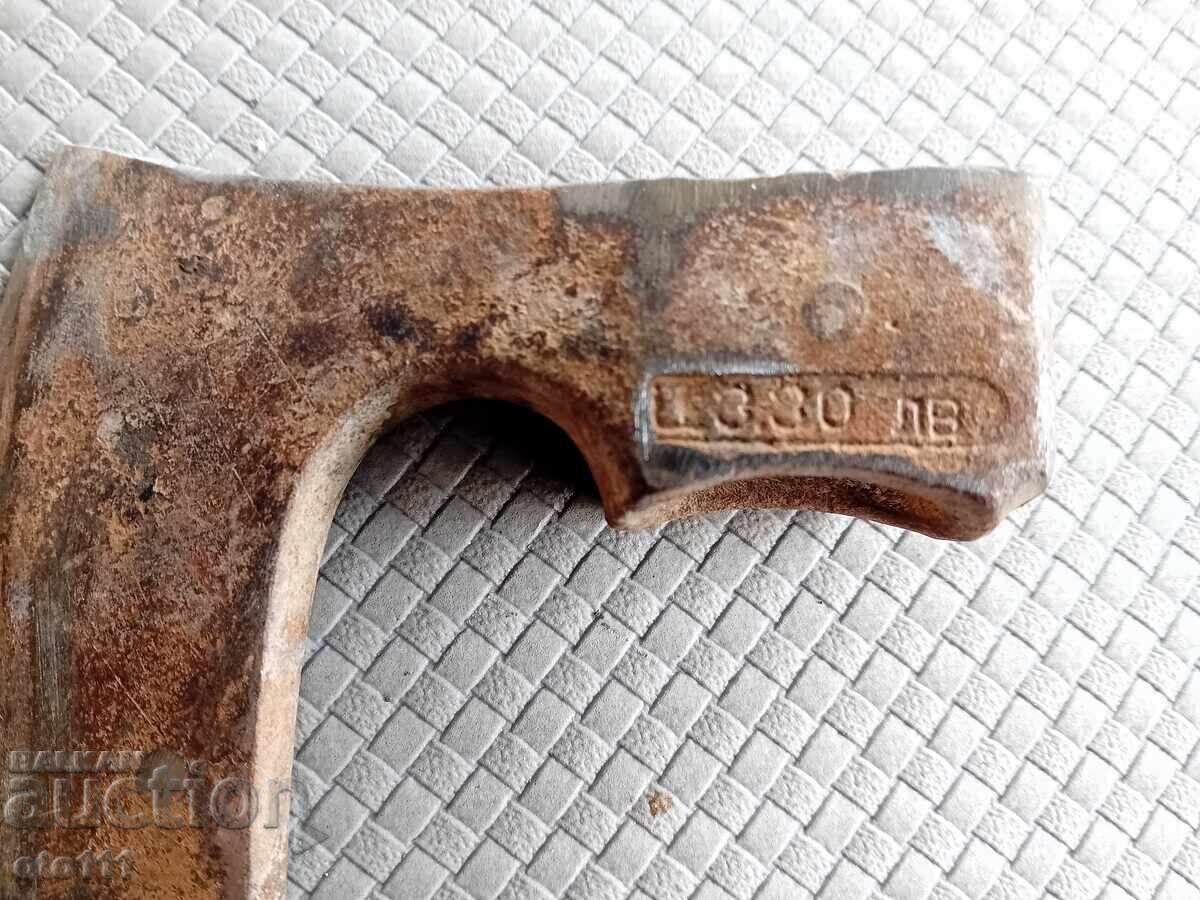 Auction  SMALL BG, AXE