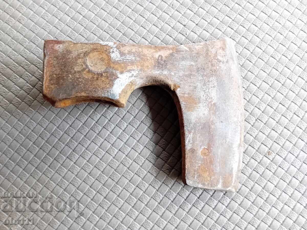 Delivery of SMALL BG, AXE