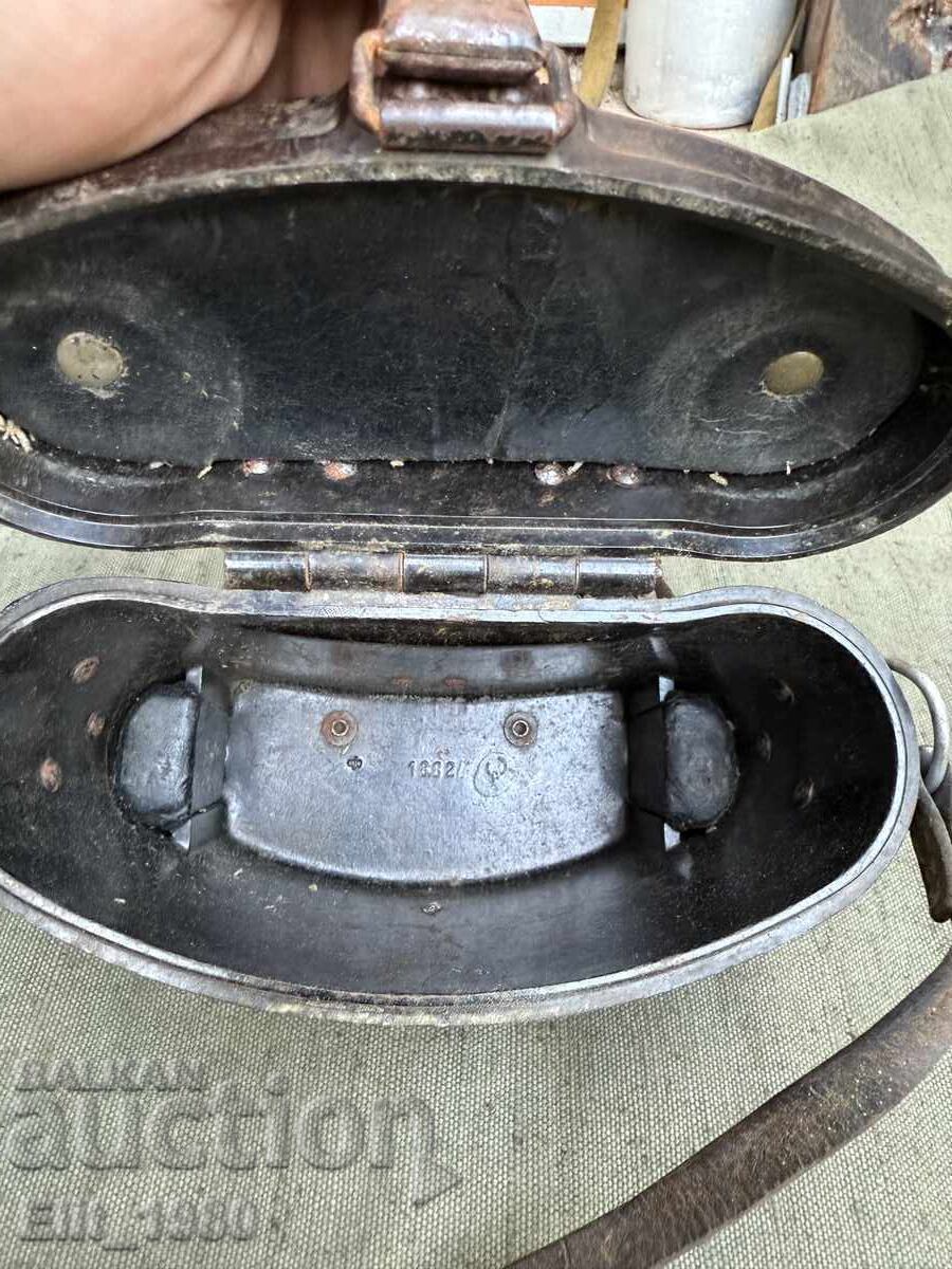 Γερμανική θήκη βακελίτη για κιάλια 1942 - 7 Γερμανική θήκη βακελίτη για κιάλια 1942 - 7