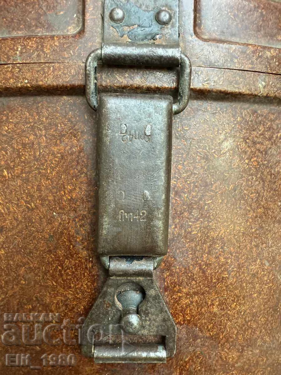 Немски бакелитов футуляр за бинокъл 1942г с цена 299.00 лв. | € 152.88