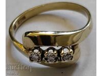 INELE DE AUR DE 8 CARATE CU TREI DIAMANTE