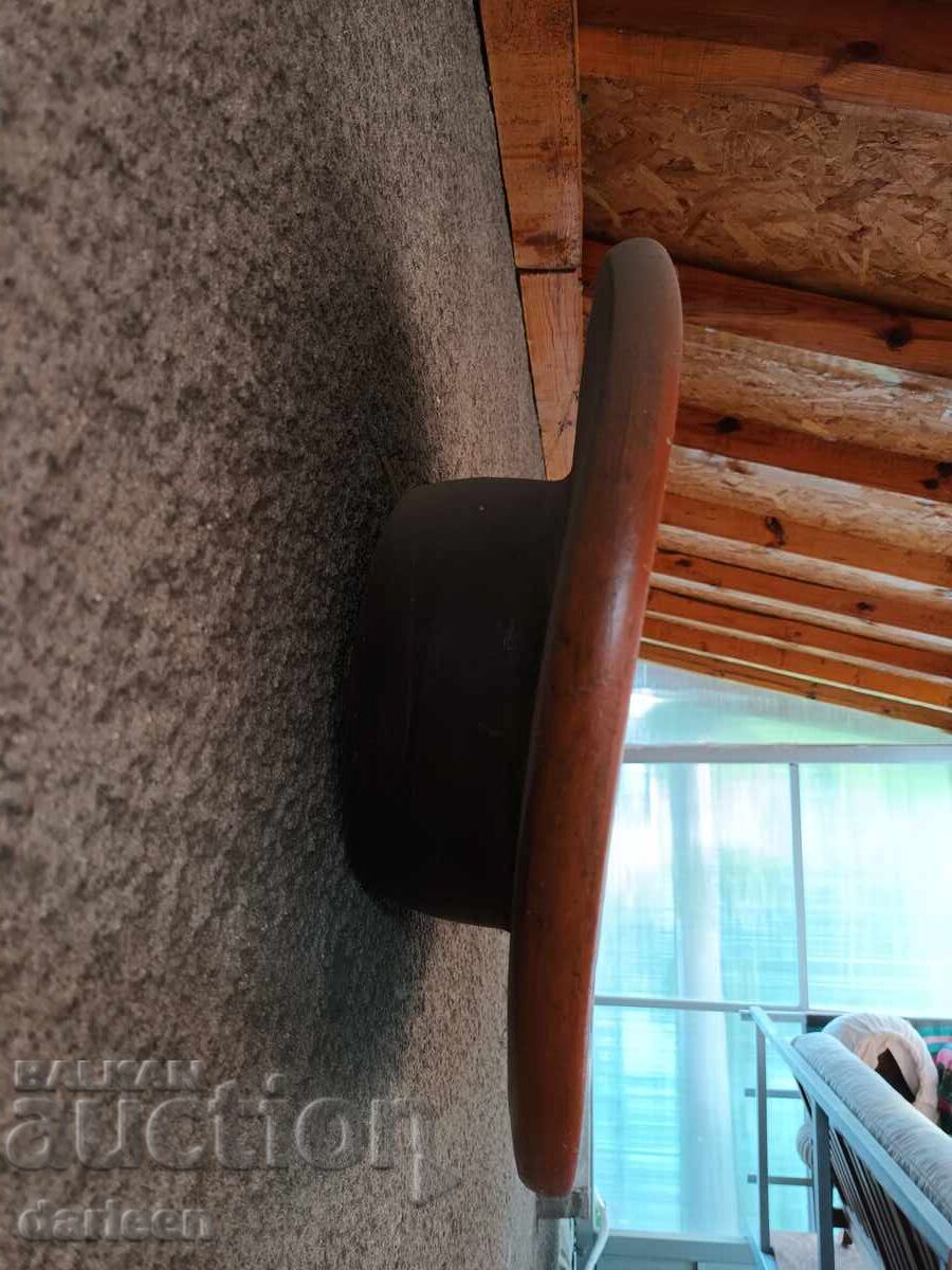 Peisaj pe o parălie autentică bulgărească, Tonyo Tsanev cu preț 490.00 BGN | € 250.53 Peisaj pe o parălie autentică bulgărească, Tonyo Tsanev cu preț 490.00 BGN | € 250.53