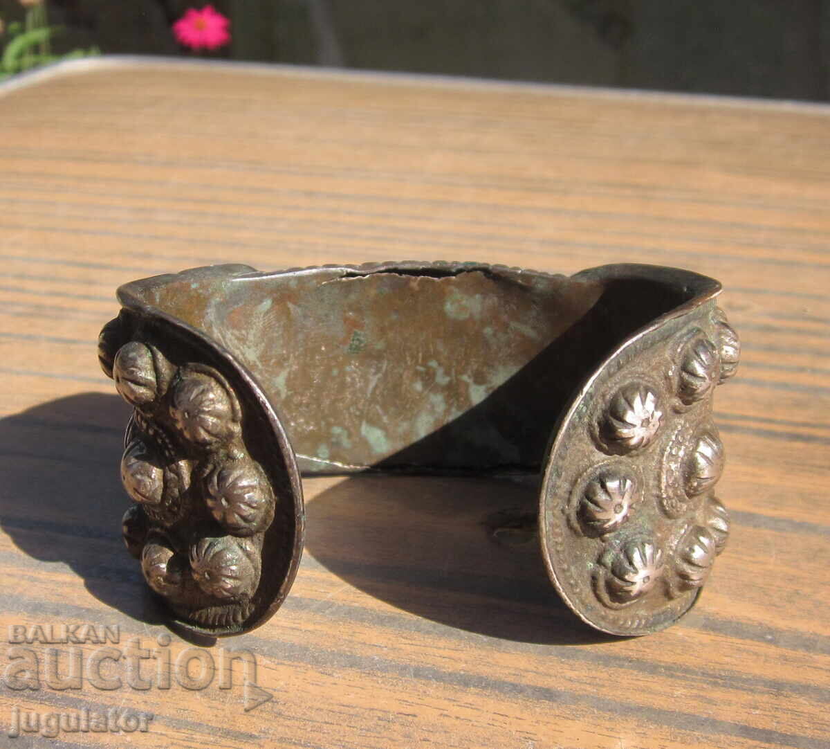 Българска Възрожденска сребърна гривна рогатка с кръст - 5 Българска Възрожденска сребърна гривна рогатка с кръст - 5