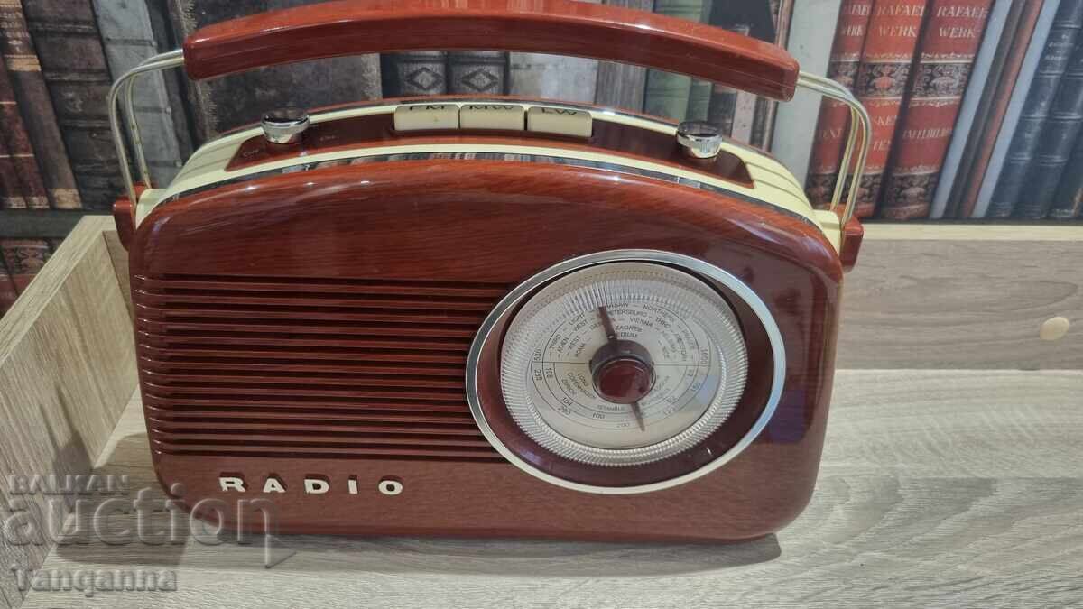 Radio with price 70.00 BGN | € 35.79