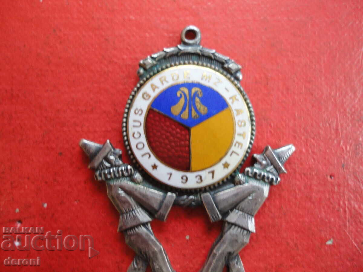 Аукцион Сребърен Немски орден с емайл 3 Райх Mainz Аукцион Сребърен Немски орден с емайл 3 Райх Mainz