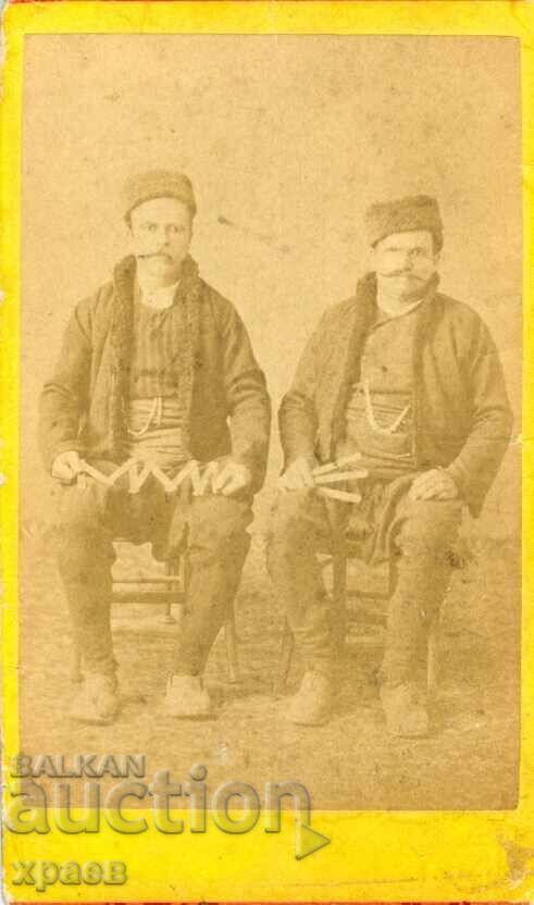 СТАРА ФОТОГРАФИЯ - КАРТОН - КОЙО КЪНЕВ ОКОЛИЙСКИ - М1550 СТАРА ФОТОГРАФИЯ - КАРТОН - КОЙО КЪНЕВ ОКОЛИЙСКИ - М1550