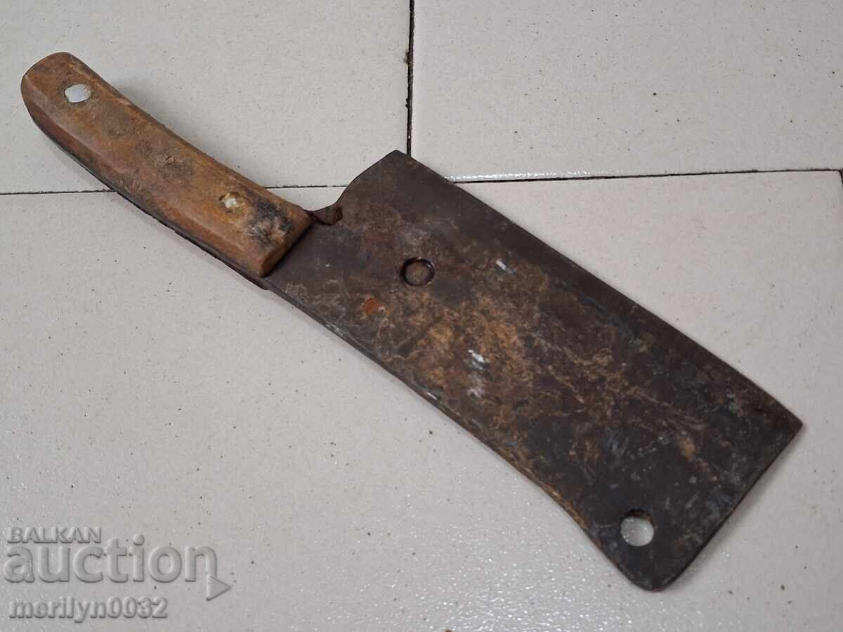 Σάτυρος, τσεκούρι, μαχαίρι, σφυρήλατο σίδερο με τιμή 36.00 BGN | € 18.41 Σάτυρος, τσεκούρι, μαχαίρι, σφυρήλατο σίδερο με τιμή 36.00 BGN | € 18.41